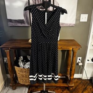 Lands End V-neck fit and flare sleeveless dress